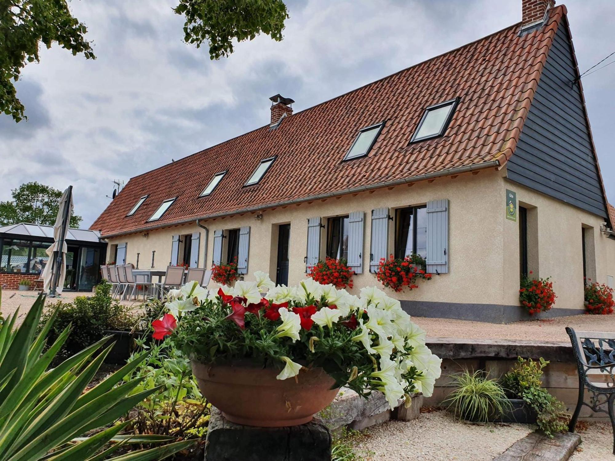 Au Chemin Du Paradis Gite De 10 Personnes 4 Etoiles Saint-Martin-Lez-Tatinghem Eksteriør billede